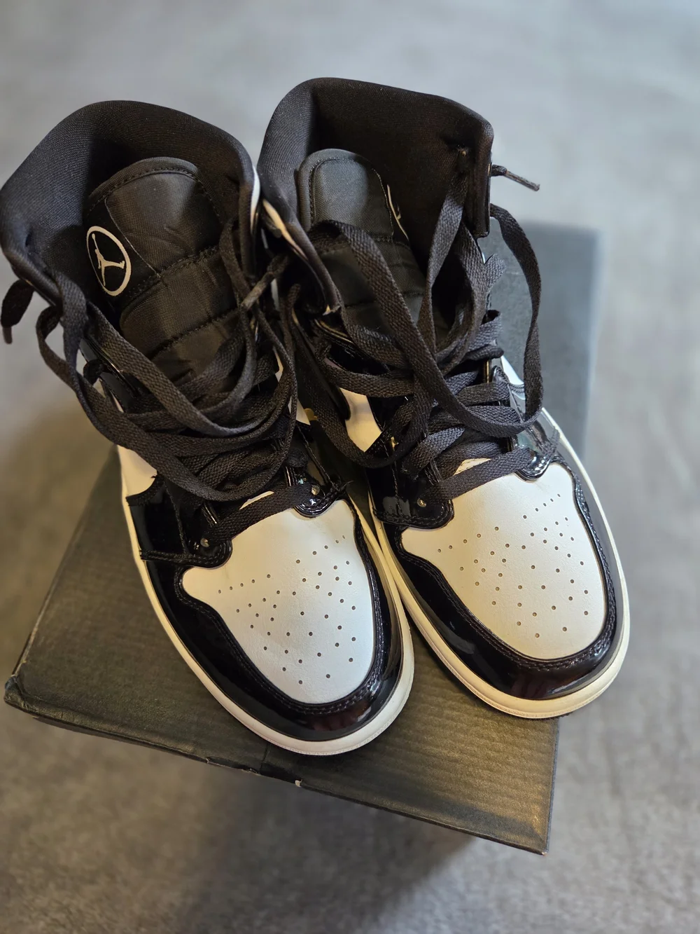 Jordan classic mid